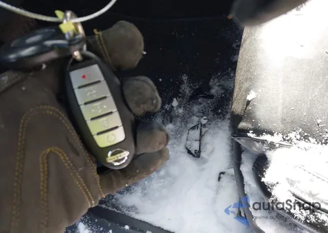 2018 Nissan Maxima 3.5 Platinum z USA, uszkodzony, nr VIN 1N4AA6AP7JC397745